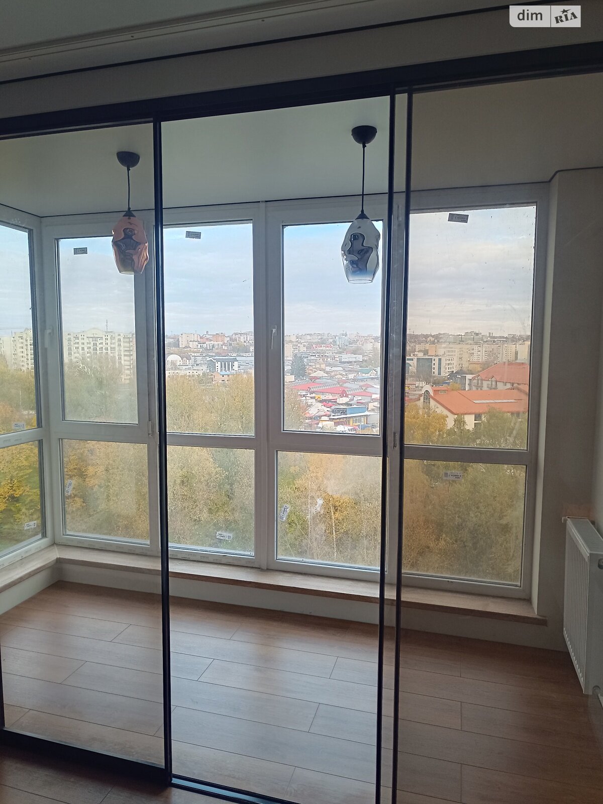 Продажа трехкомнатной квартиры в Тернополе, на пер. Кирпичный, район Дружба фото 1 Продажа трехкомнатной квартиры в Тернополе, на пер. Кирпичный, район Дружба фото 1