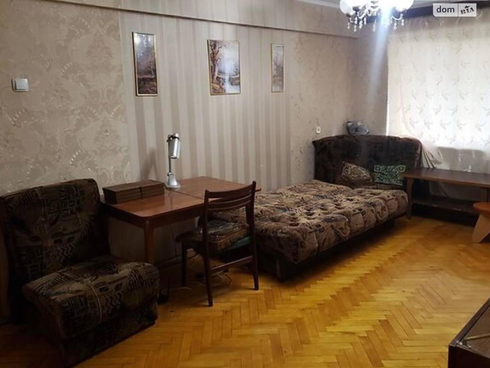 Продаж трикімнатної квартири в Тернополі, на вул. Кривоноса Максима, район Дружба фото 1