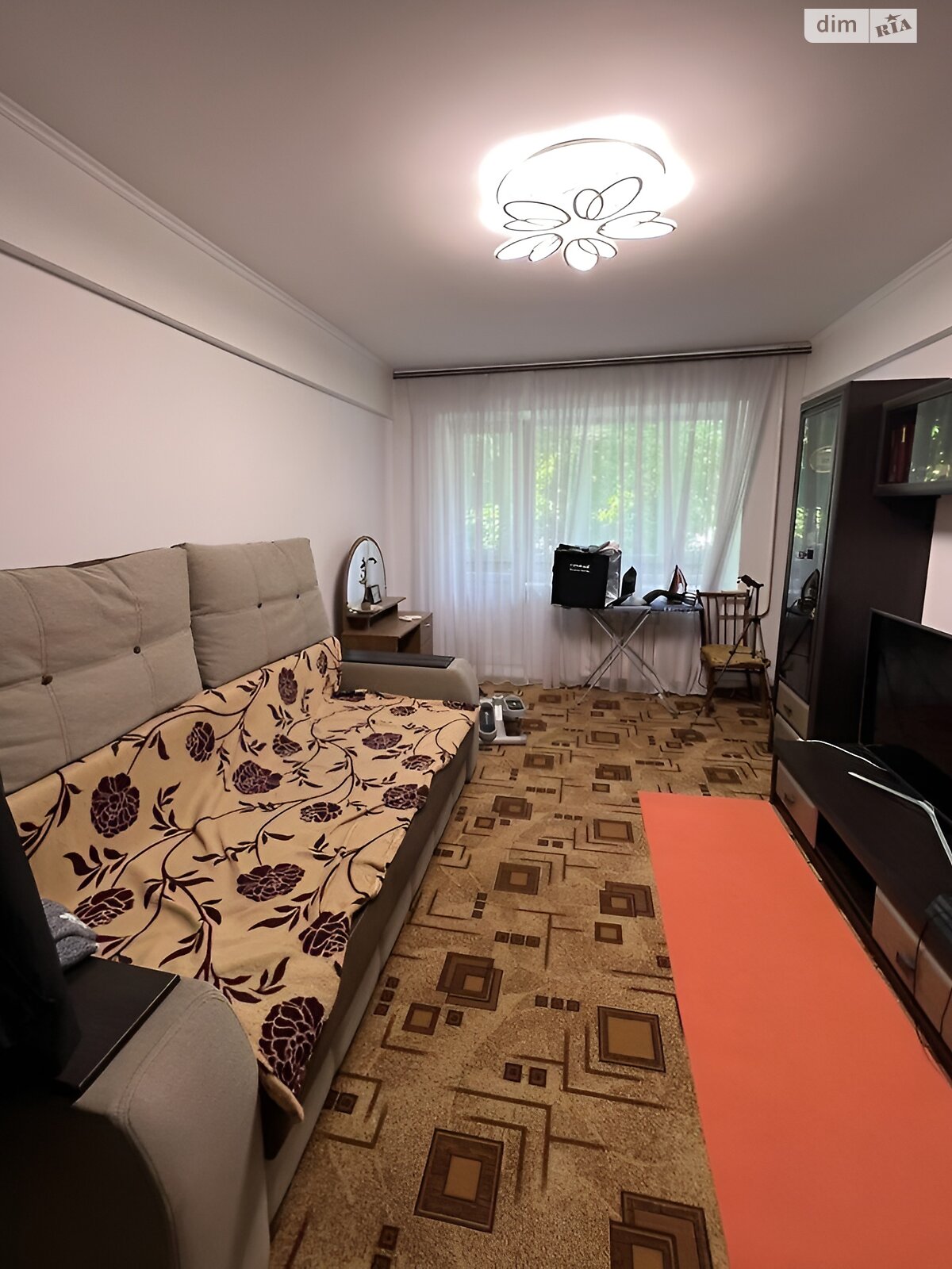 Продажа трехкомнатной квартиры в Тернополе, на ул. Кривоноса Максима, район Дружба фото 1 Продажа трехкомнатной квартиры в Тернополе, на ул. Кривоноса Максима, район Дружба фото 1