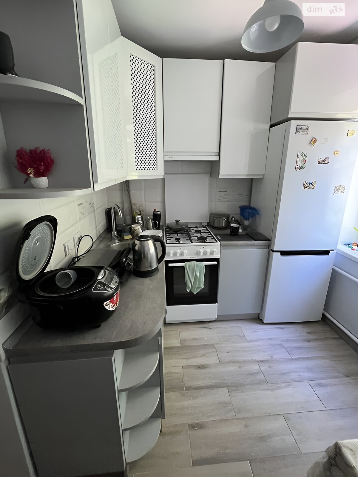 Продажа трехкомнатной квартиры в Тернополе, на ул. Кривоноса Максима, район Дружба фото 1 Продажа трехкомнатной квартиры в Тернополе, на ул. Кривоноса Максима, район Дружба фото 1