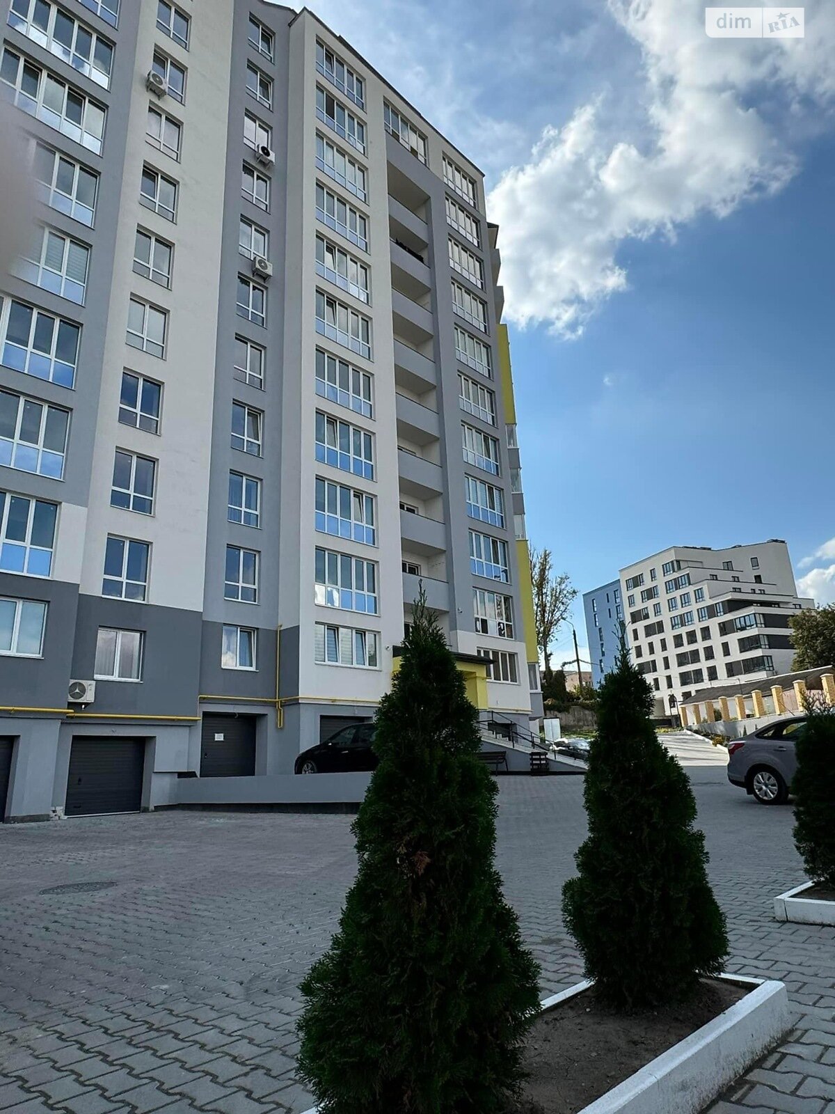 Продаж трикімнатної квартири в Тернополі, на вул. Володимира Лучаковського, район Дружба фото 1 Продаж трикімнатної квартири в Тернополі, на вул. Володимира Лучаковського, район Дружба фото 1