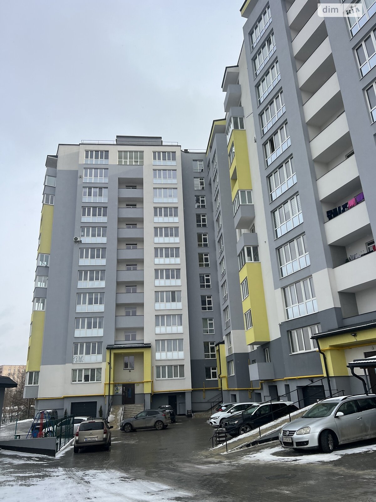 Продаж трикімнатної квартири в Тернополі, на вул. Володимира Лучаковського, район Дружба фото 1 Продаж трикімнатної квартири в Тернополі, на вул. Володимира Лучаковського, район Дружба фото 1