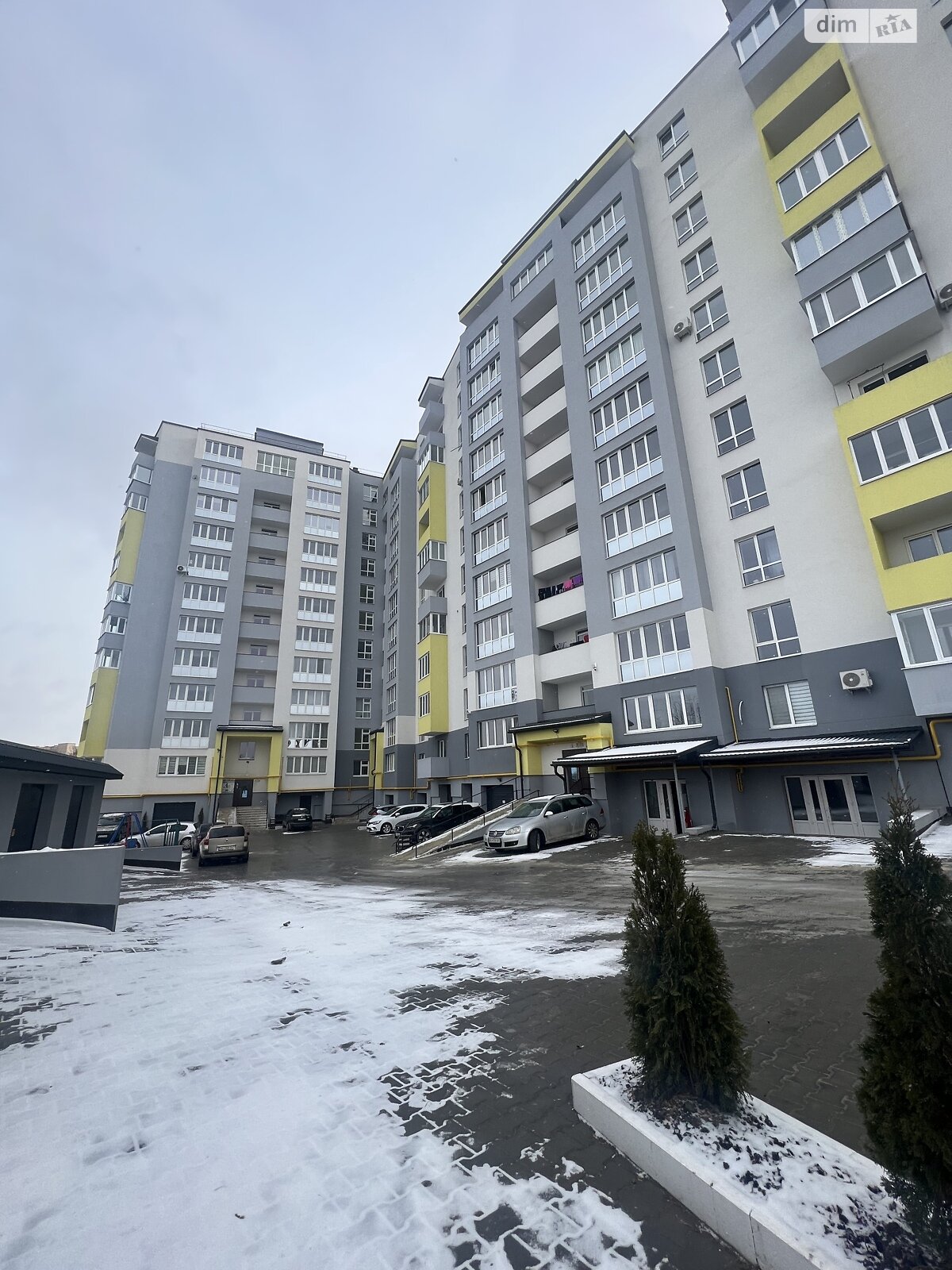 Продаж трикімнатної квартири в Тернополі, на вул. Володимира Лучаковського, район Дружба фото 1 Продаж трикімнатної квартири в Тернополі, на вул. Володимира Лучаковського, район Дружба фото 1