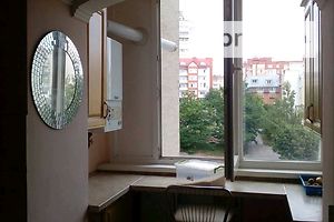 Продажа трехкомнатной квартиры в Тернополе, на ул. Владимира Лучаковского, район Дружба фото 2