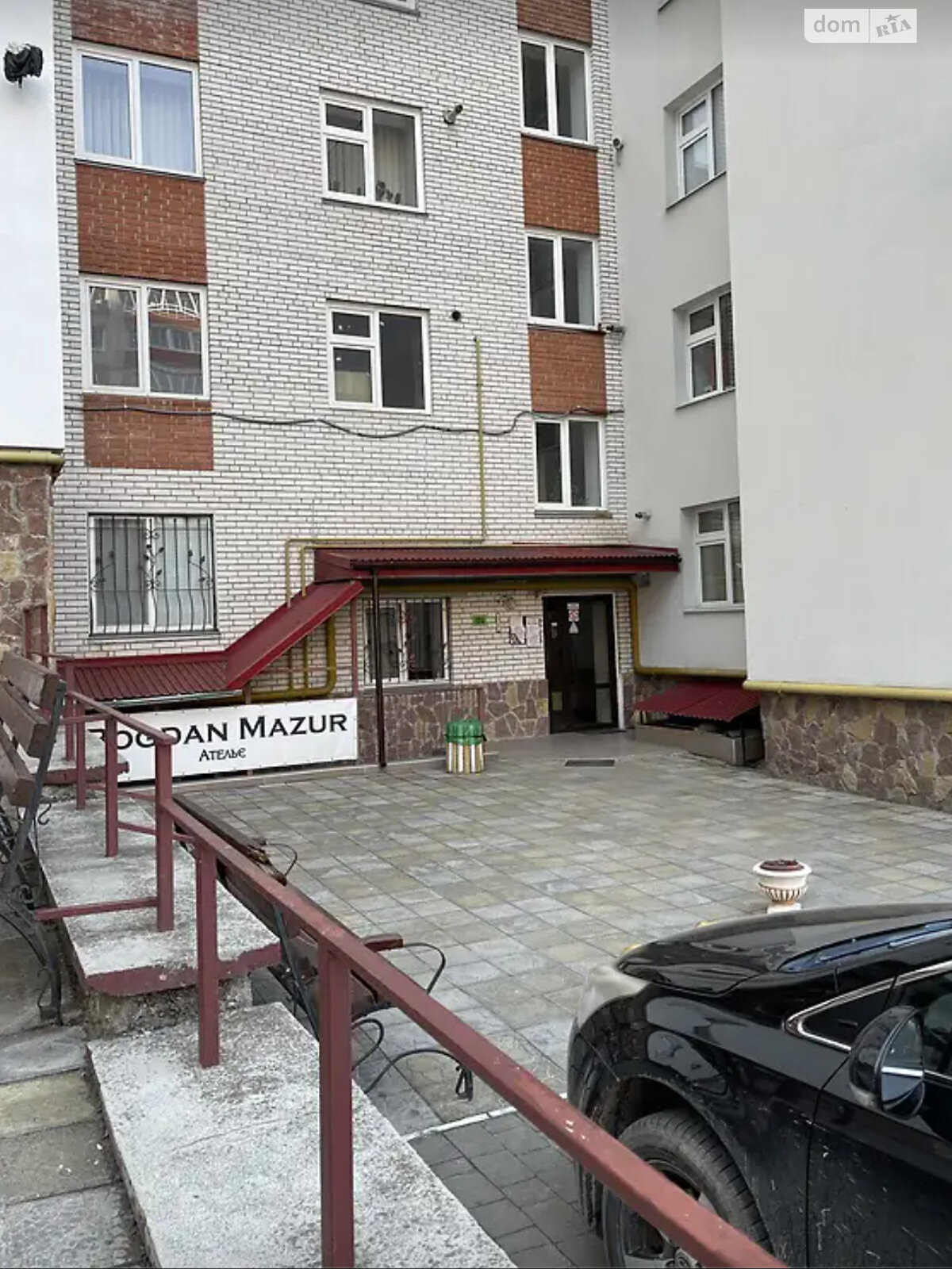 Продажа трехкомнатной квартиры в Тернополе, на ул. Львовская, район Дружба фото 1
