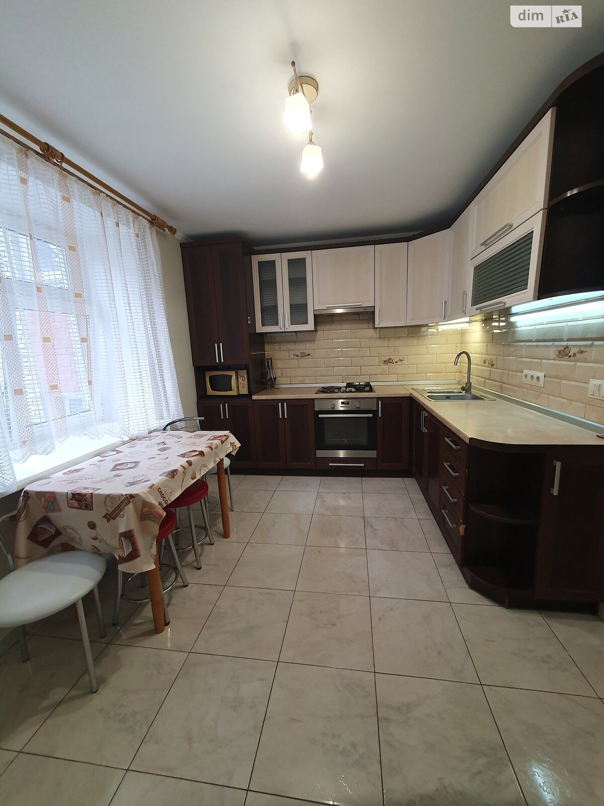 Продаж двокімнатної квартири в Тернополі, на вул. Львівська 14, район Дружба фото 1 Продаж двокімнатної квартири в Тернополі, на вул. Львівська 14, район Дружба фото 1