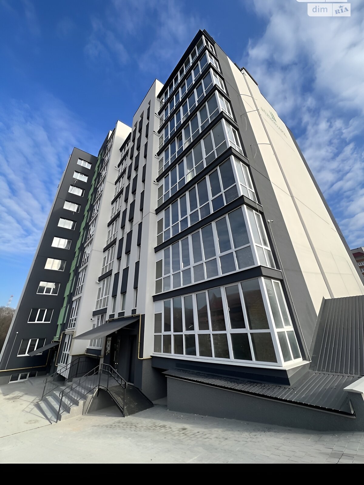 Продажа однокомнатной квартиры в Тернополе, на ул. Львовская 22, район Дружба фото 1 Продажа однокомнатной квартиры в Тернополе, на ул. Львовская 22, район Дружба фото 1