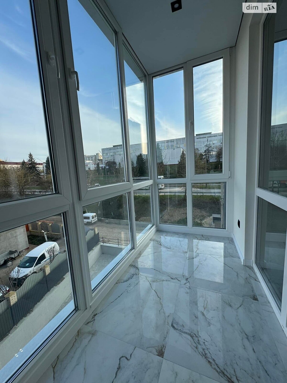 Продажа однокомнатной квартиры в Тернополе, на ул. Львовская, район Дружба фото 1 Продажа однокомнатной квартиры в Тернополе, на ул. Львовская, район Дружба фото 1