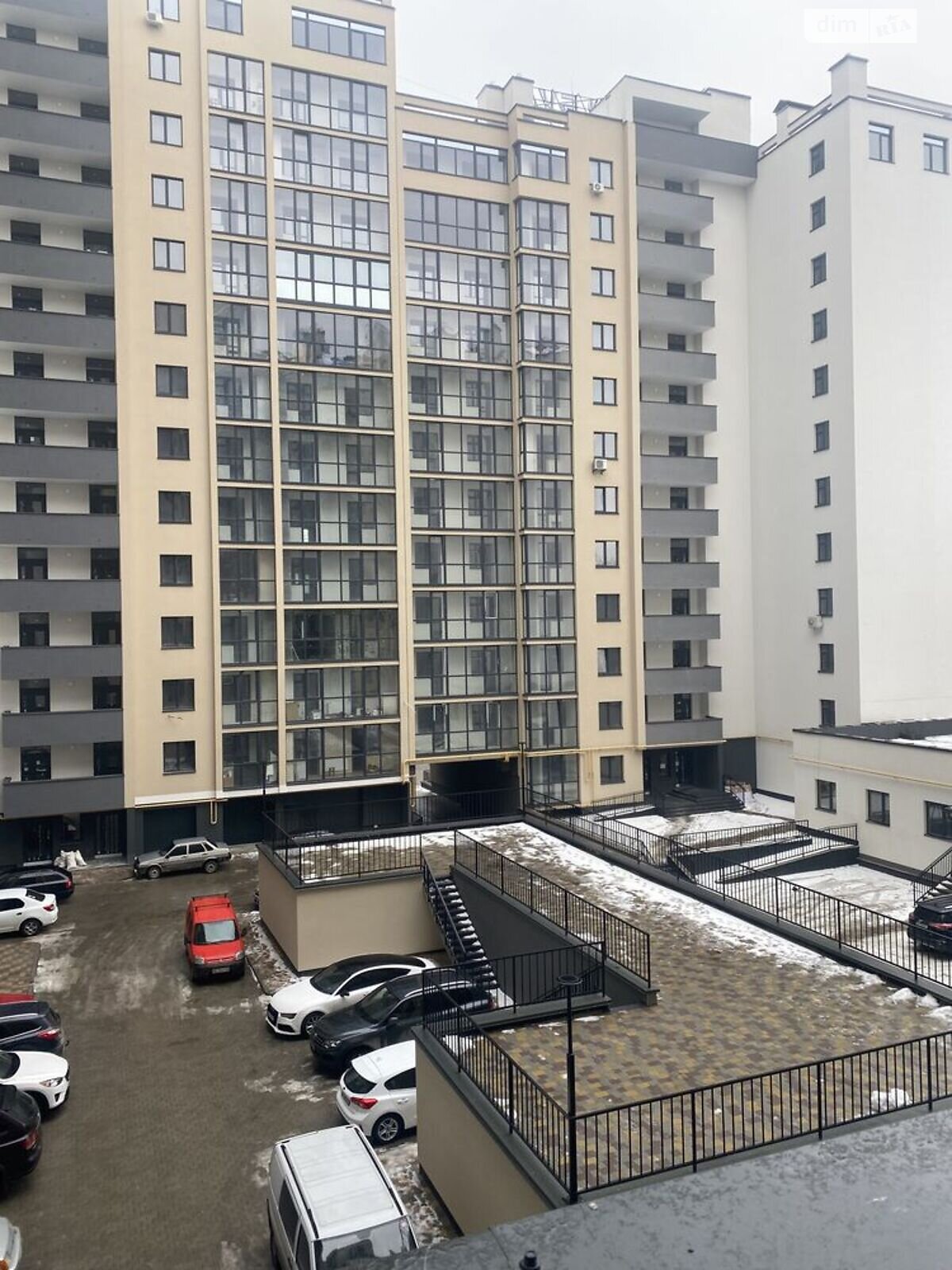 Продажа трехкомнатной квартиры в Тернополе, на ул. Чумацкая 2, район Дружба фото 1