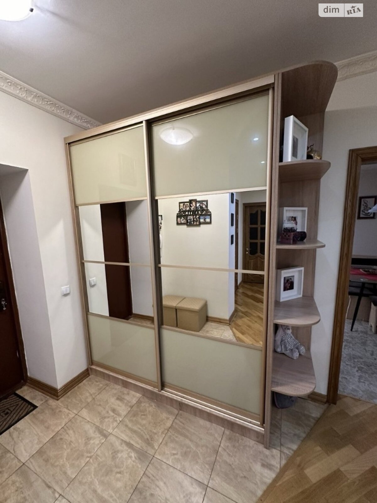 Продажа трехкомнатной квартиры в Тернополе, на ул. Мира, район Дружба фото 1 Продажа трехкомнатной квартиры в Тернополе, на ул. Мира, район Дружба фото 1