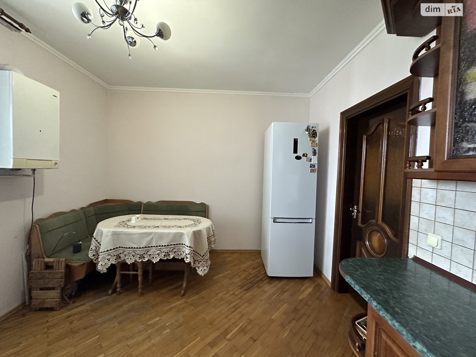 Продаж чотирикімнатної квартири в Тернополі, на вул. Миру, район Дружба фото 1 Продаж чотирикімнатної квартири в Тернополі, на вул. Миру, район Дружба фото 1