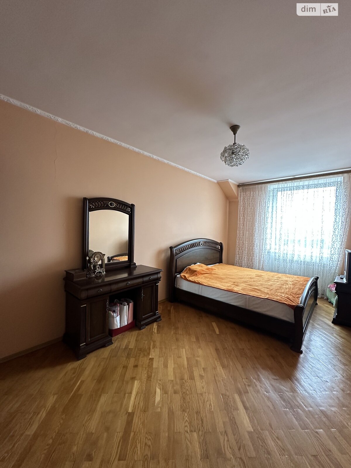 Продаж чотирикімнатної квартири в Тернополі, на вул. Миру, район Дружба фото 1 Продаж чотирикімнатної квартири в Тернополі, на вул. Миру, район Дружба фото 1