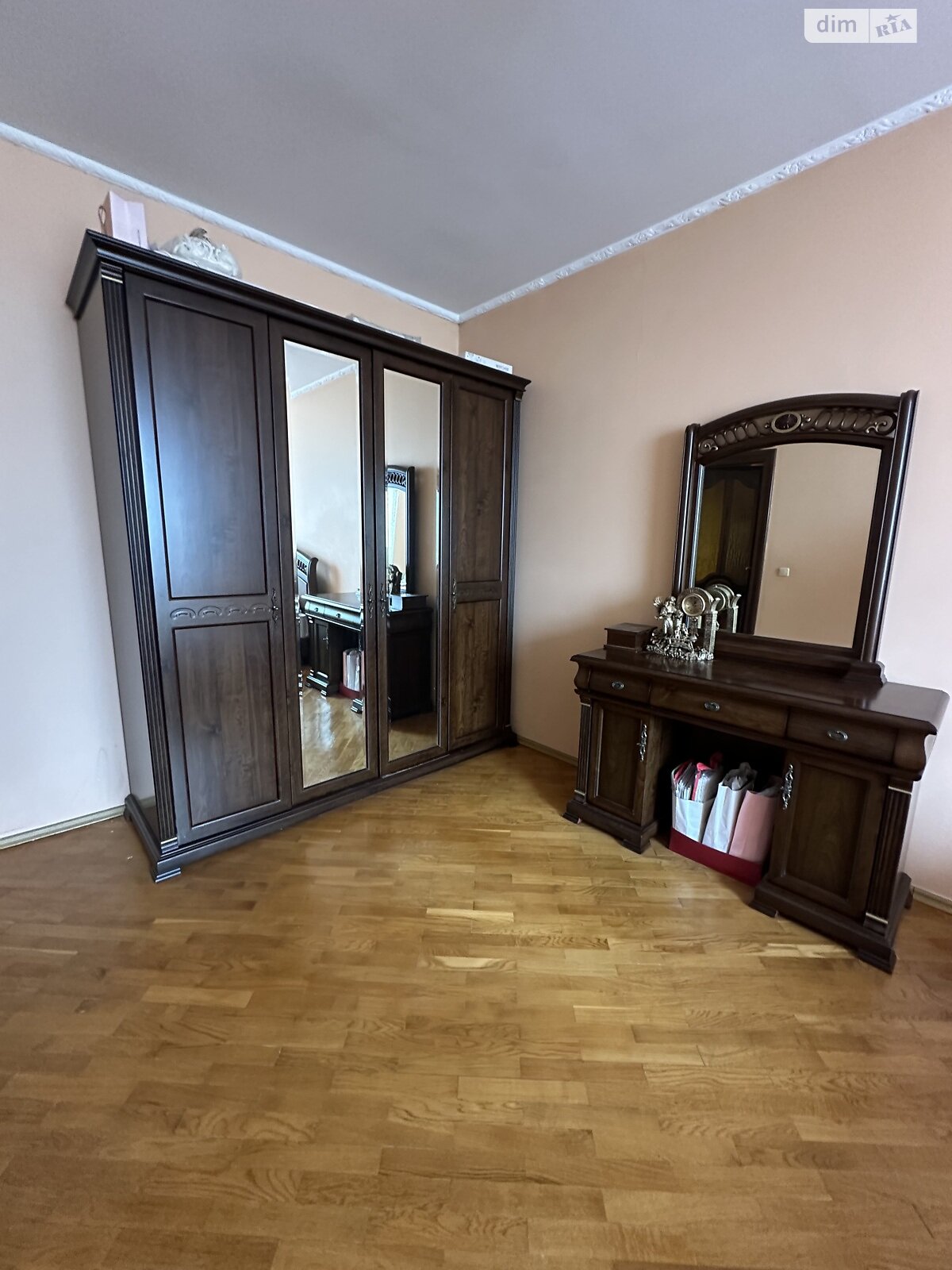 Продаж чотирикімнатної квартири в Тернополі, на вул. Миру, район Дружба фото 1 Продаж чотирикімнатної квартири в Тернополі, на вул. Миру, район Дружба фото 1