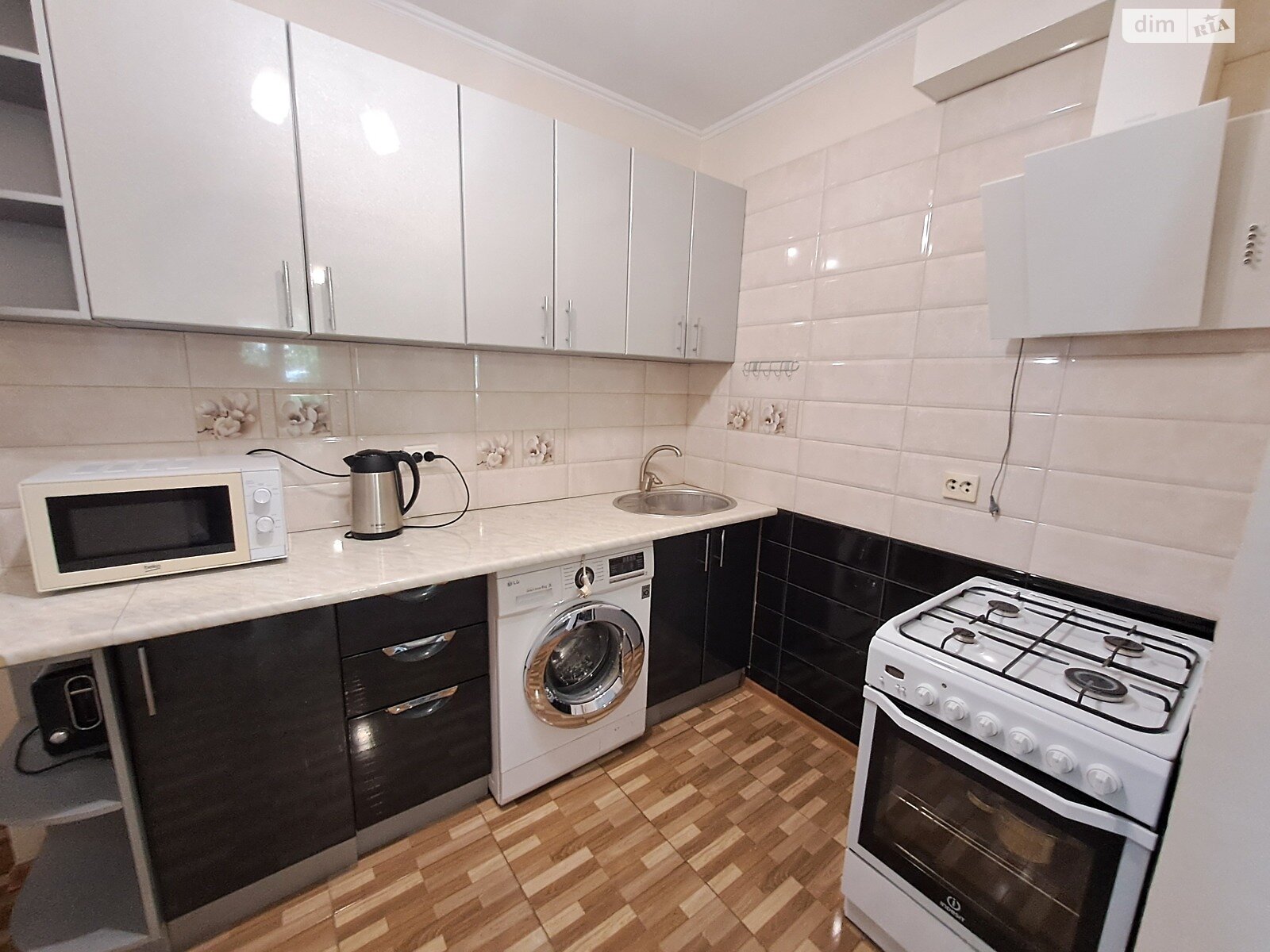 Продажа двухкомнатной квартиры в Тернополе, на ул. Обьездная, район Дружба фото 1 Продажа двухкомнатной квартиры в Тернополе, на ул. Обьездная, район Дружба фото 1