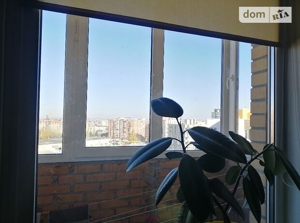 Продаж семикімнатної квартири в Тернополі, на вул. Тролейбусна, район Дружба фото 1 Продаж семикімнатної квартири в Тернополі, на вул. Тролейбусна, район Дружба фото 1
