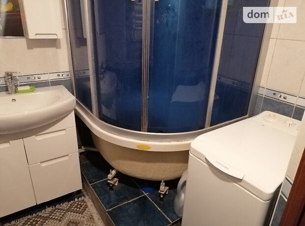 Продаж семикімнатної квартири в Тернополі, на вул. Тролейбусна, район Дружба фото 1 Продаж семикімнатної квартири в Тернополі, на вул. Тролейбусна, район Дружба фото 1
