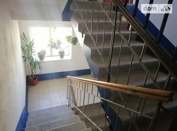 Продаж семикімнатної квартири в Тернополі, на вул. Тролейбусна, район Дружба фото 1 Продаж семикімнатної квартири в Тернополі, на вул. Тролейбусна, район Дружба фото 1