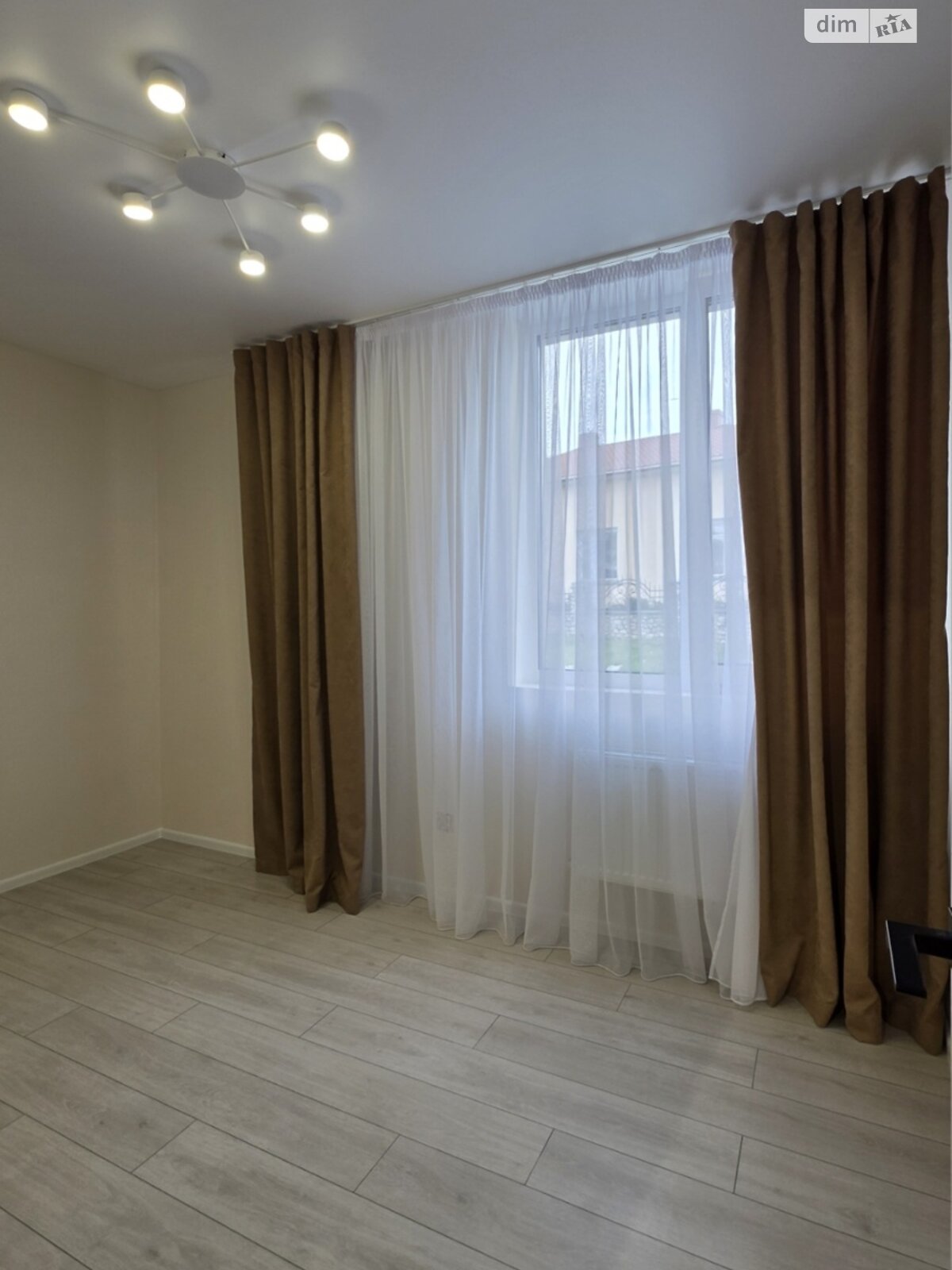Продажа трехкомнатной квартиры в Тернополе, на ул. Петриковская 9, кв. 1, район Дружба фото 1 Продажа трехкомнатной квартиры в Тернополе, на ул. Петриковская 9, кв. 1, район Дружба фото 1