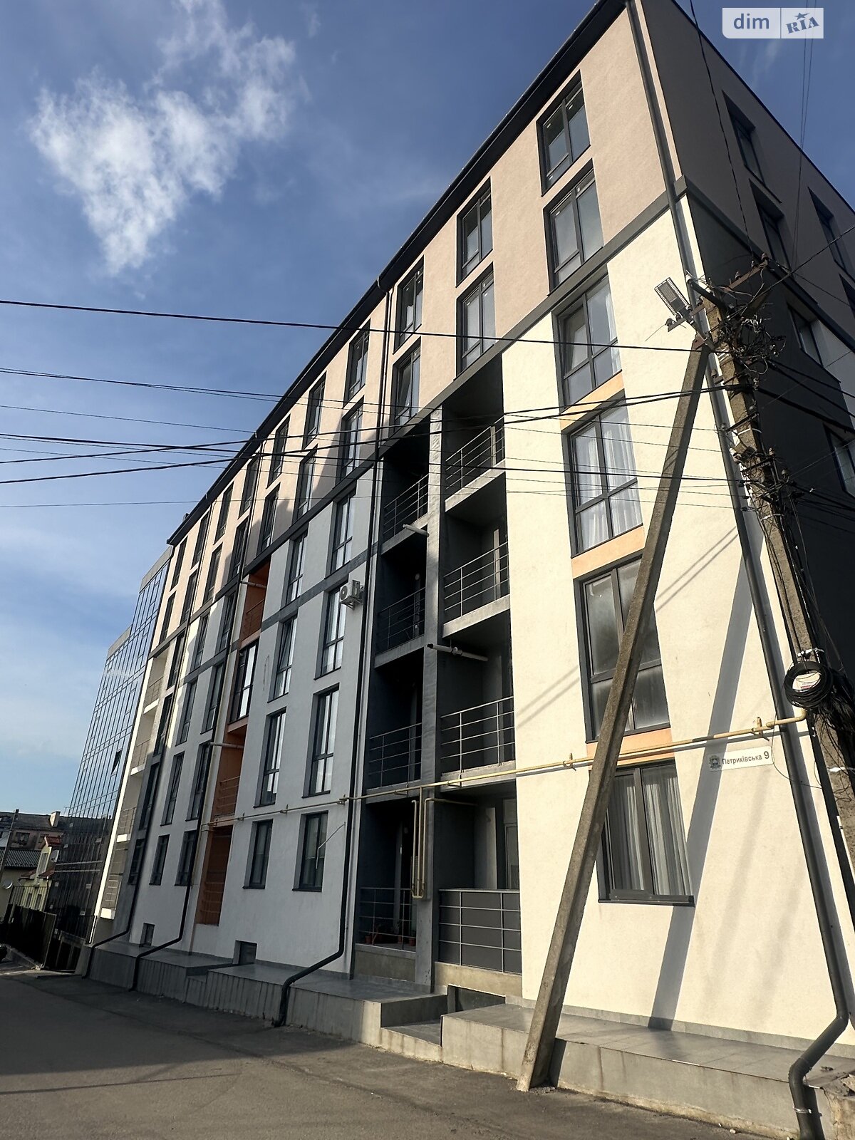 Продаж двокімнатної квартири в Тернополі, на вул. Петриківська 9, район Дружба фото 1 Продаж двокімнатної квартири в Тернополі, на вул. Петриківська 9, район Дружба фото 1