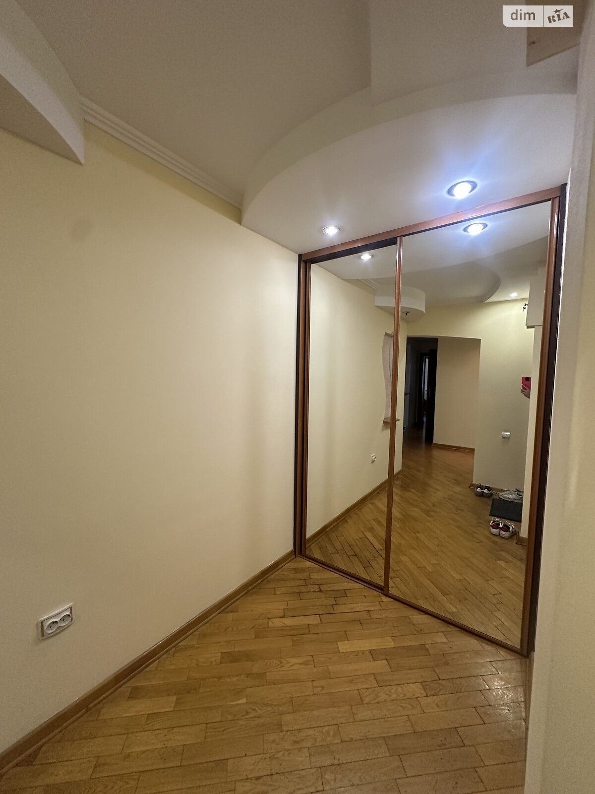 Продаж трикімнатної квартири в Тернополі, на бул. Просвіти 12, район Дружба фото 1 Продаж трикімнатної квартири в Тернополі, на бул. Просвіти 12, район Дружба фото 1