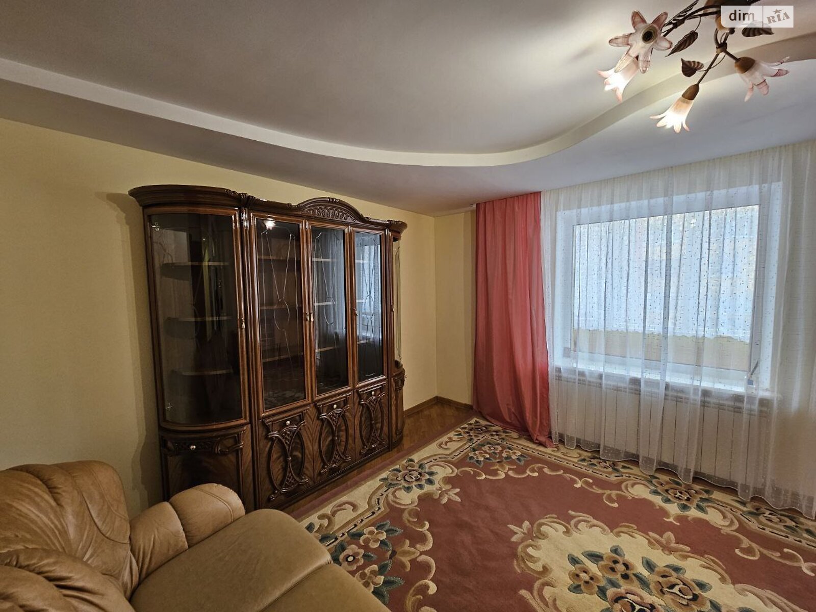 Продаж трикімнатної квартири в Тернополі, на бул. Просвіти, район Дружба фото 1 Продаж трикімнатної квартири в Тернополі, на бул. Просвіти, район Дружба фото 1