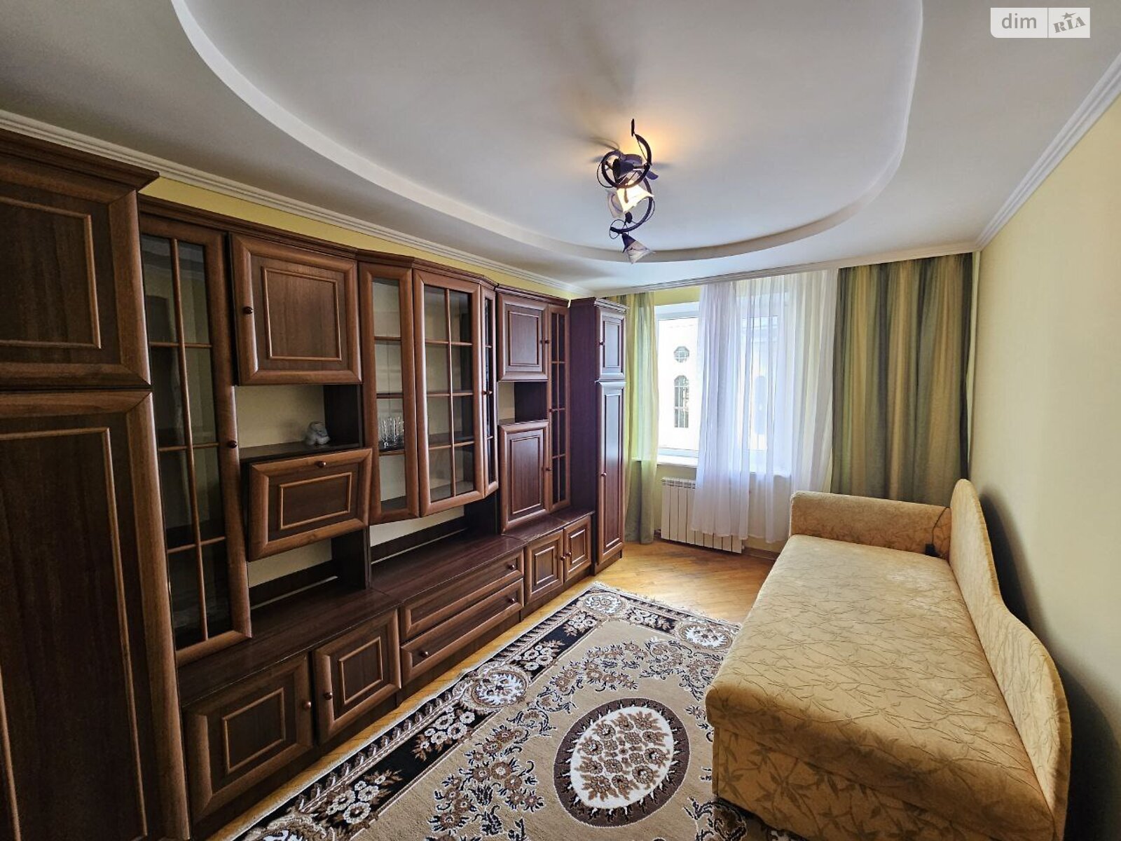 Продаж трикімнатної квартири в Тернополі, на бул. Просвіти, район Дружба фото 1 Продаж трикімнатної квартири в Тернополі, на бул. Просвіти, район Дружба фото 1