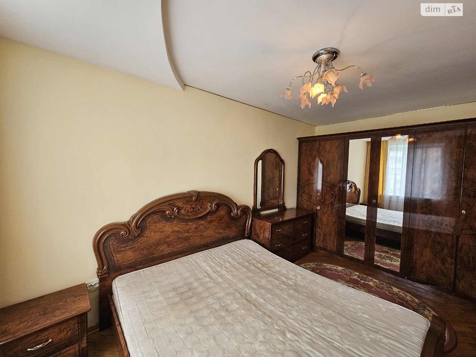 Продаж трикімнатної квартири в Тернополі, на бул. Просвіти, район Дружба фото 1 Продаж трикімнатної квартири в Тернополі, на бул. Просвіти, район Дружба фото 1