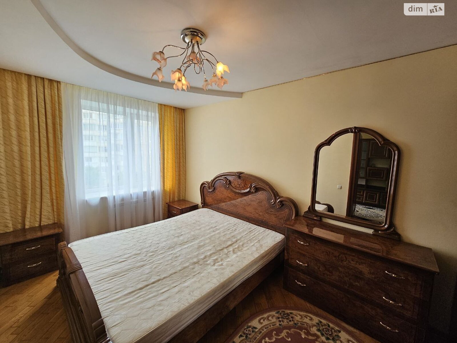 Продаж трикімнатної квартири в Тернополі, на бул. Просвіти, район Дружба фото 1 Продаж трикімнатної квартири в Тернополі, на бул. Просвіти, район Дружба фото 1