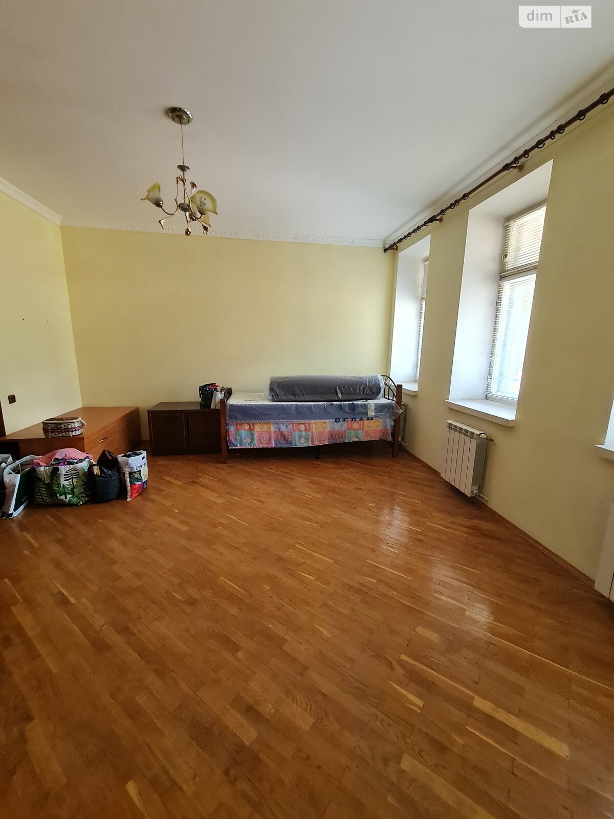 Продаж трикімнатної квартири в Тернополі, на бул. Просвіти, район Дружба фото 1 Продаж трикімнатної квартири в Тернополі, на бул. Просвіти, район Дружба фото 1