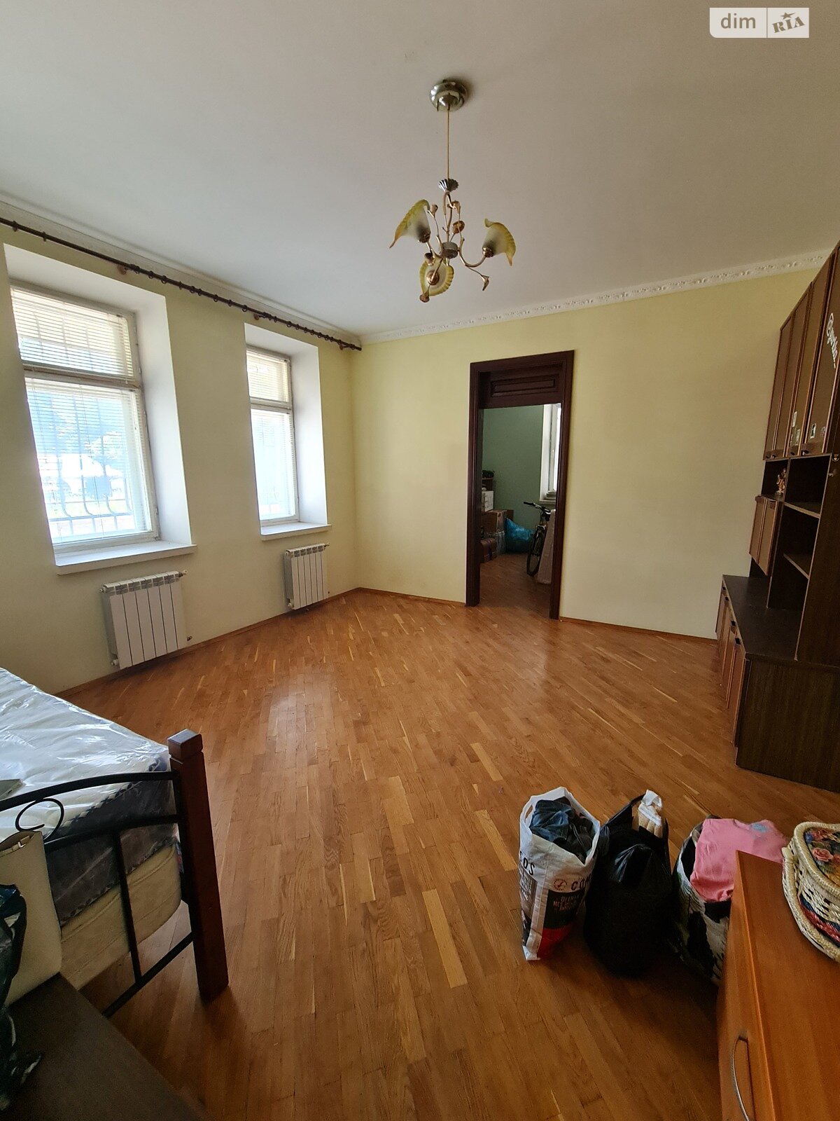 Продаж трикімнатної квартири в Тернополі, на бул. Просвіти, район Дружба фото 1 Продаж трикімнатної квартири в Тернополі, на бул. Просвіти, район Дружба фото 1