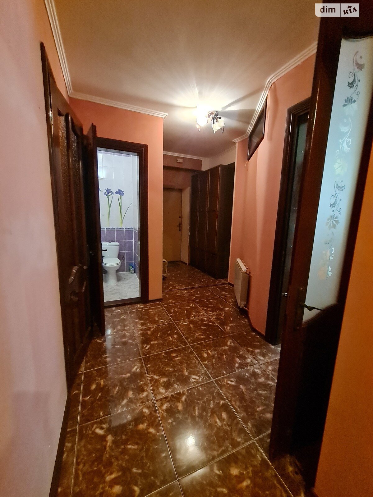 Продаж трикімнатної квартири в Тернополі, на бул. Просвіти, район Дружба фото 1 Продаж трикімнатної квартири в Тернополі, на бул. Просвіти, район Дружба фото 1