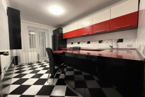 Продажа трехкомнатной квартиры в Тернополе, на бул. Просвещения, район Дружба фото 2