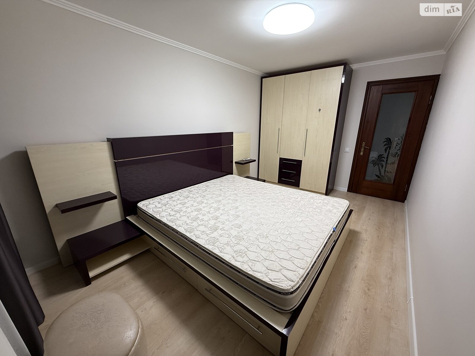 Продажа трехкомнатной квартиры в Тернополе, на бул. Просвещения, район Дружба фото 1