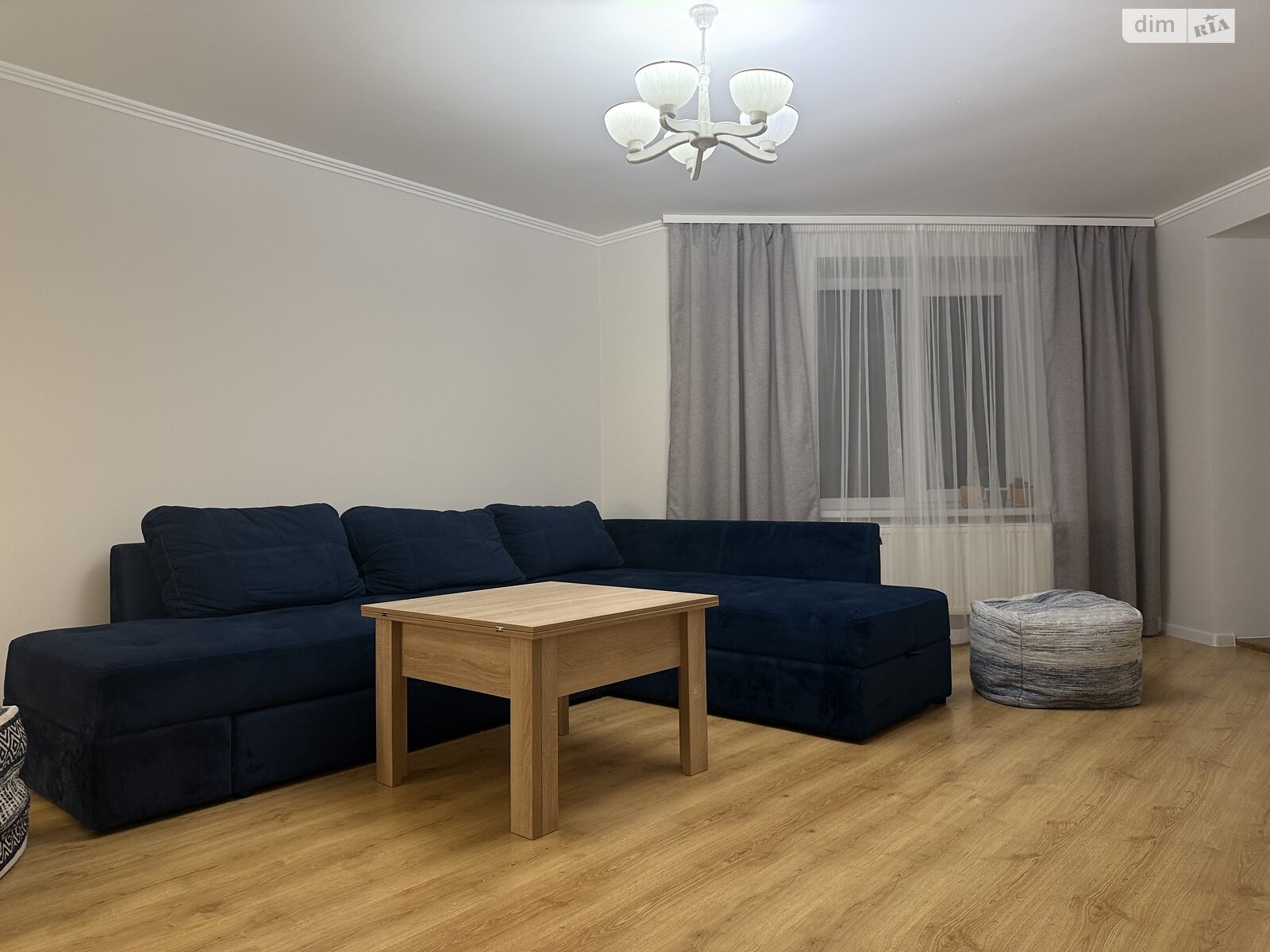 Продажа трехкомнатной квартиры в Тернополе, на бул. Просвещения, район Дружба фото 1