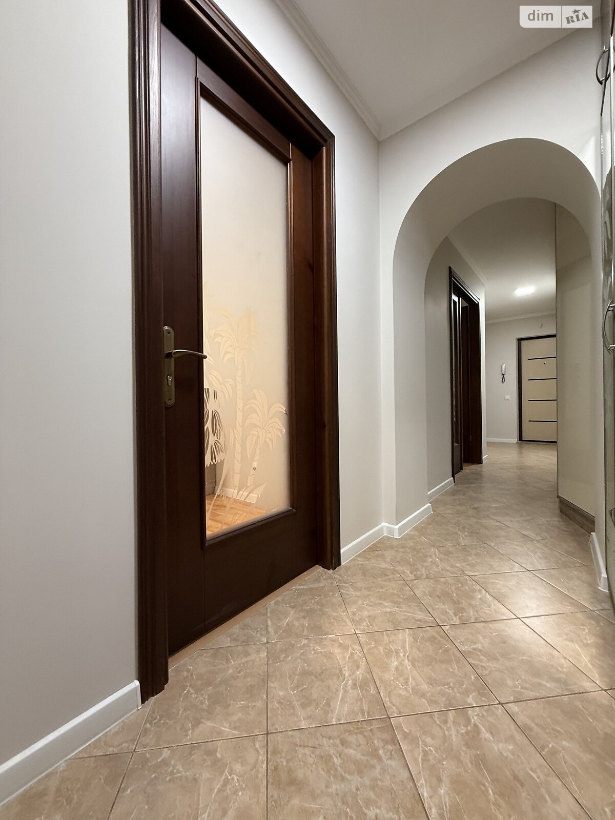 Продажа трехкомнатной квартиры в Тернополе, на бул. Просвещения, район Дружба фото 1