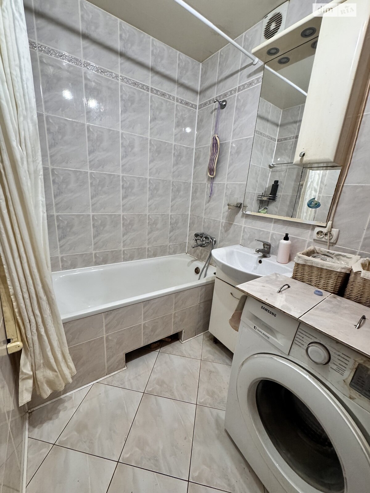 Продажа однокомнатной квартиры в Тернополе, на бул. Просвещения 19, район Дружба фото 1 Продажа однокомнатной квартиры в Тернополе, на бул. Просвещения 19, район Дружба фото 1