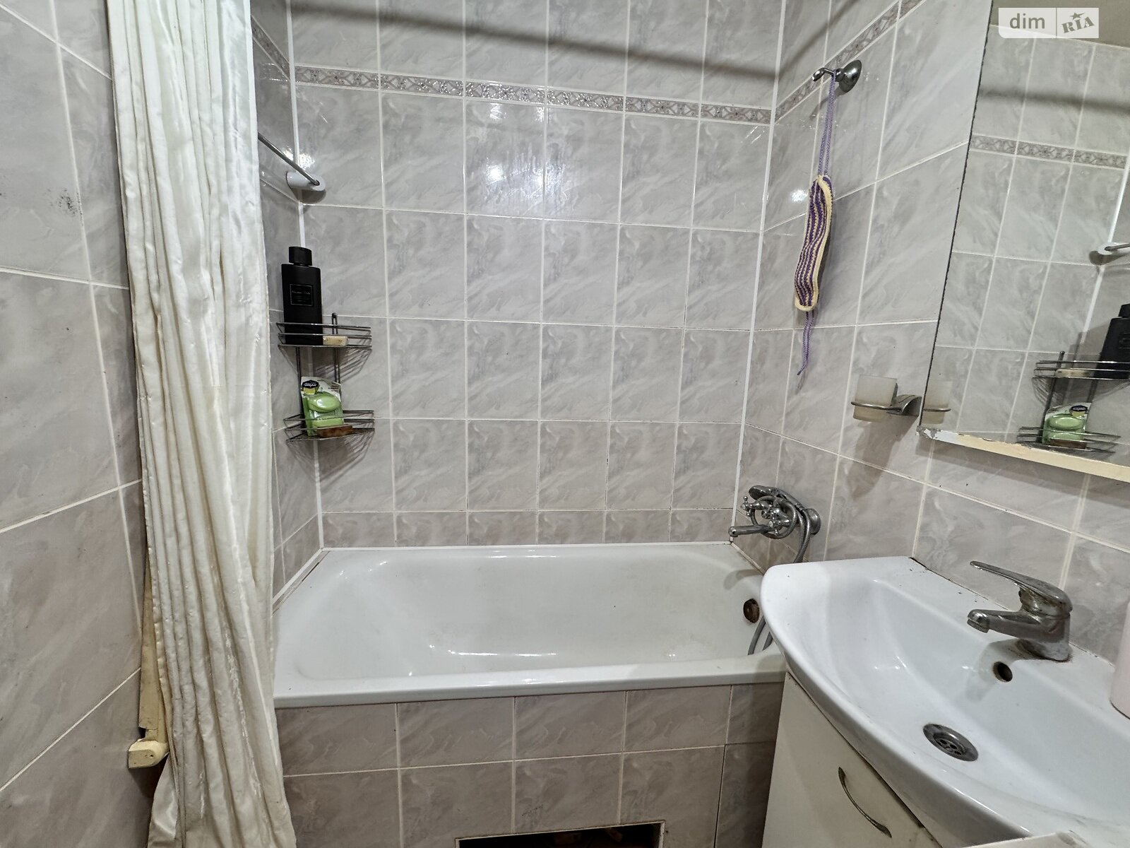 Продажа однокомнатной квартиры в Тернополе, на бул. Просвещения 19, район Дружба фото 1 Продажа однокомнатной квартиры в Тернополе, на бул. Просвещения 19, район Дружба фото 1