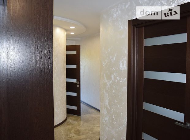Продажа трехкомнатной квартиры в Тернополе, на ул. Тернопольская 8Б, район Дружба фото 1 Продажа трехкомнатной квартиры в Тернополе, на ул. Тернопольская 8Б, район Дружба фото 1