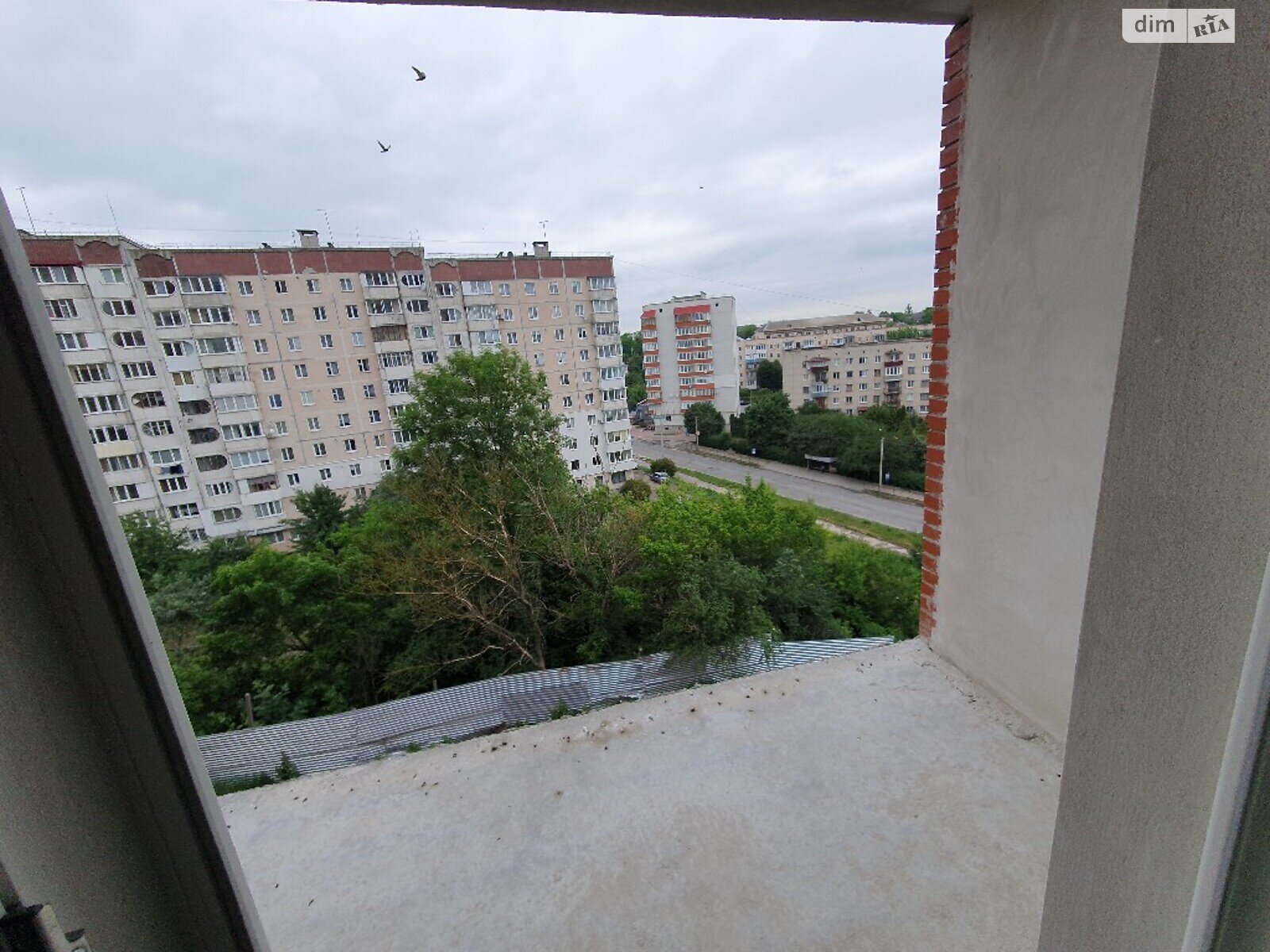 Продаж трикімнатної квартири в Тернополі, на вул. Тролейбусна, район Дружба фото 1