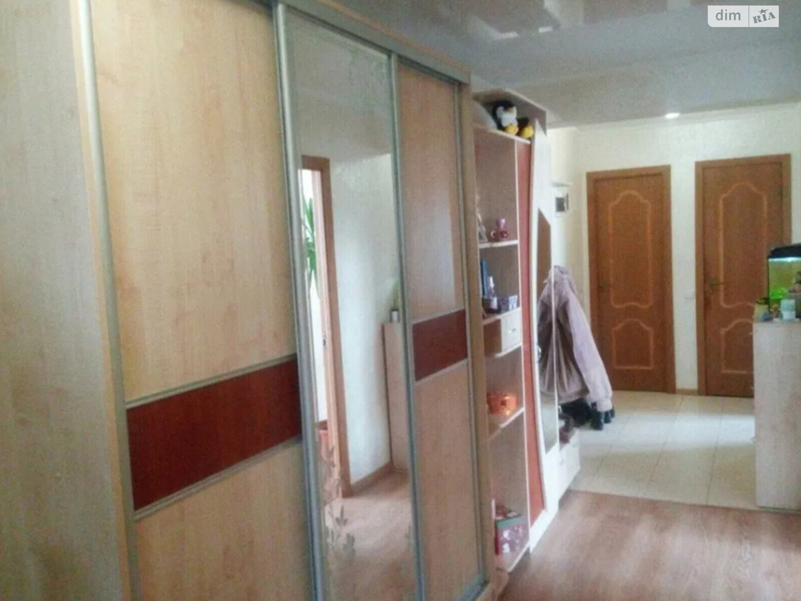 Продаж трикімнатної квартири в Тернополі, на вул. Тролейбусна, район Дружба фото 1 Продаж трикімнатної квартири в Тернополі, на вул. Тролейбусна, район Дружба фото 1