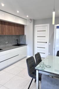 Продаж двокімнатної квартири в Тернополі, на вул. Тролейбусна 3Б, район Дружба фото 2
