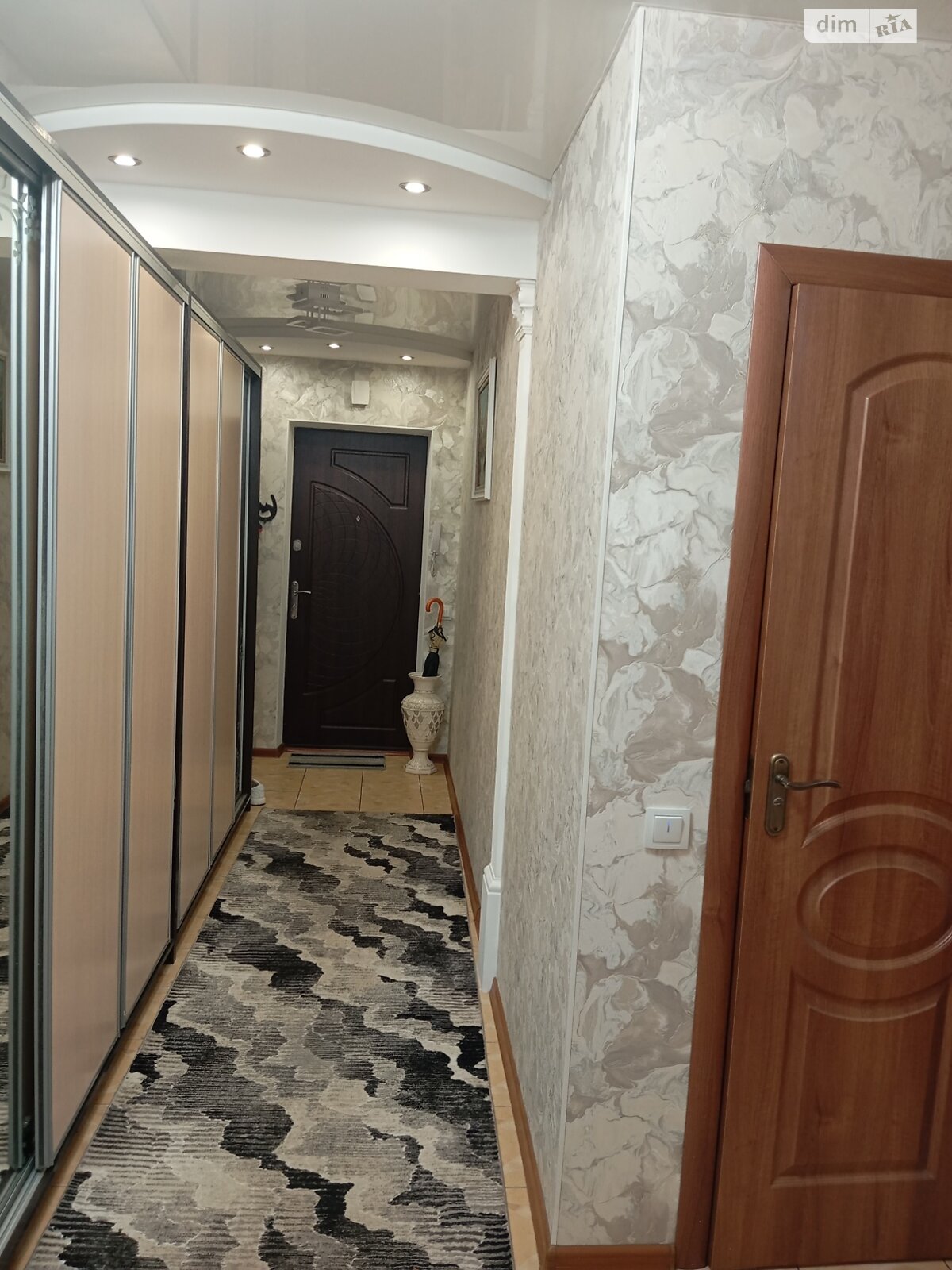 Продаж трикімнатної квартири в Тернополі, на вул. Тролейбусна, район Дружба фото 1 Продаж трикімнатної квартири в Тернополі, на вул. Тролейбусна, район Дружба фото 1