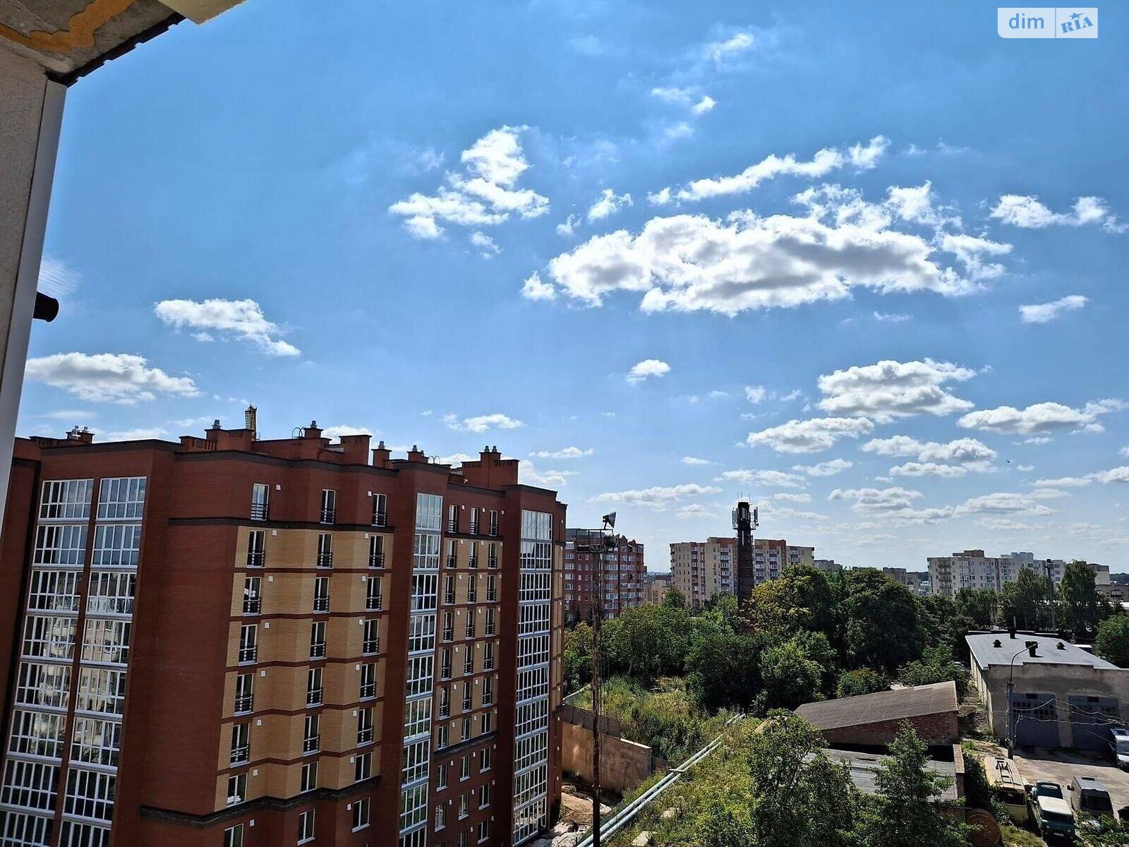 Продажа однокомнатной квартиры в Тернополе, на ул. Троллейбусная, район Дружба фото 1 Продажа однокомнатной квартиры в Тернополе, на ул. Троллейбусная, район Дружба фото 1