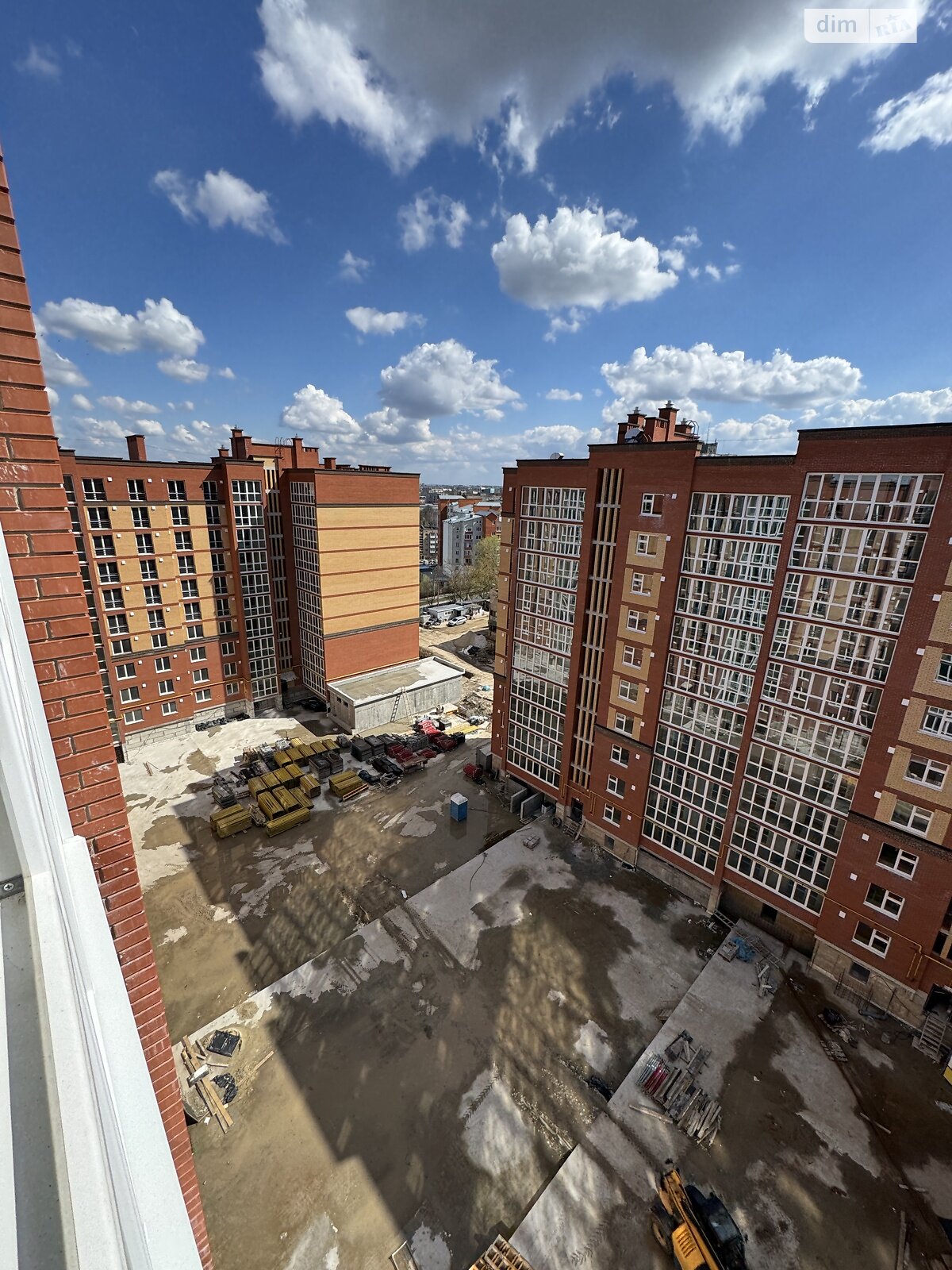 Продажа трехкомнатной квартиры в Тернополе, на ул. Троллейбусная, район Дружба фото 1 Продажа трехкомнатной квартиры в Тернополе, на ул. Троллейбусная, район Дружба фото 1