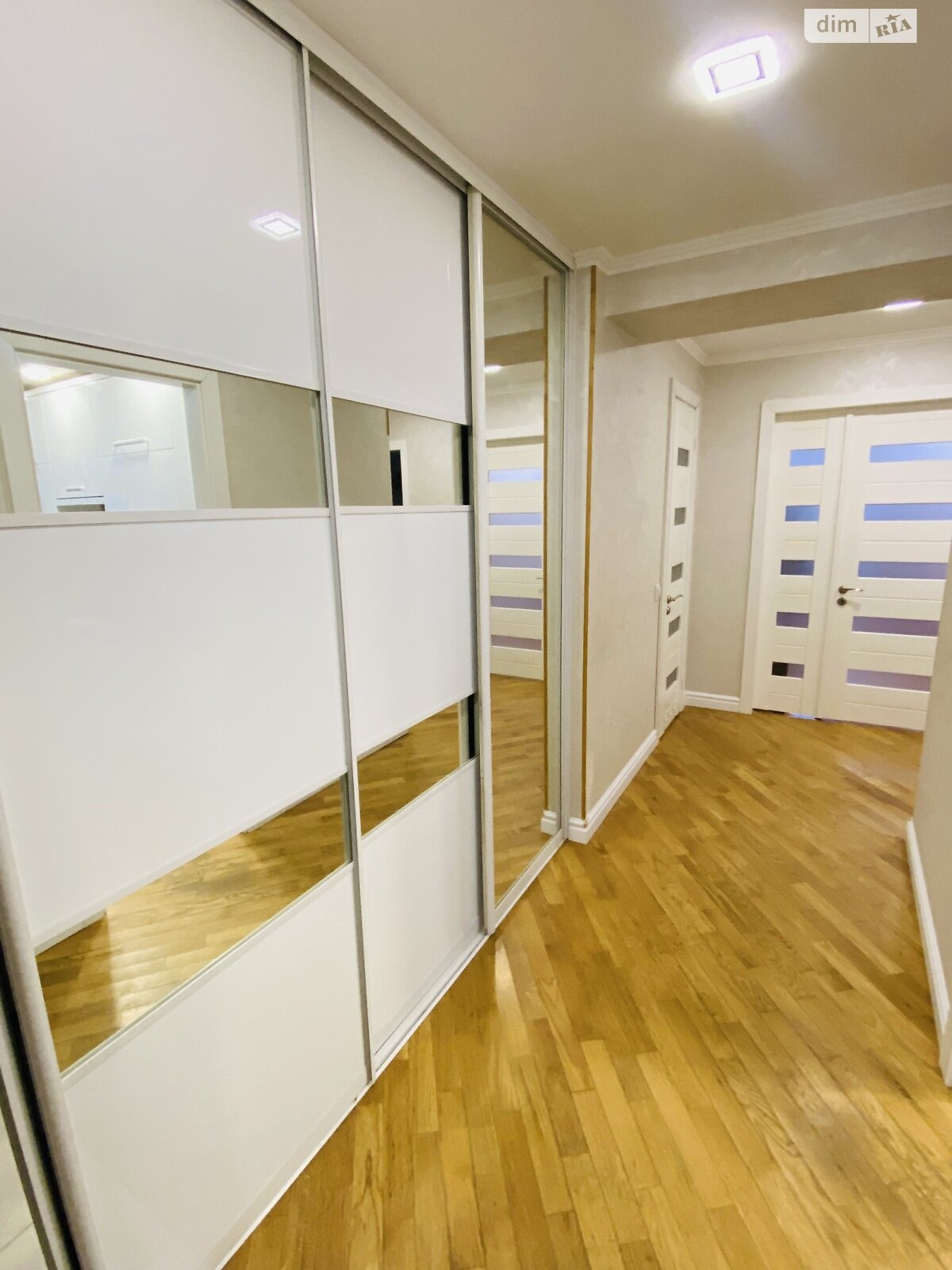 Продажа двухкомнатной квартиры в Тернополе, на ул. Троллейбусная, район Дружба фото 1 Продажа двухкомнатной квартиры в Тернополе, на ул. Троллейбусная, район Дружба фото 1