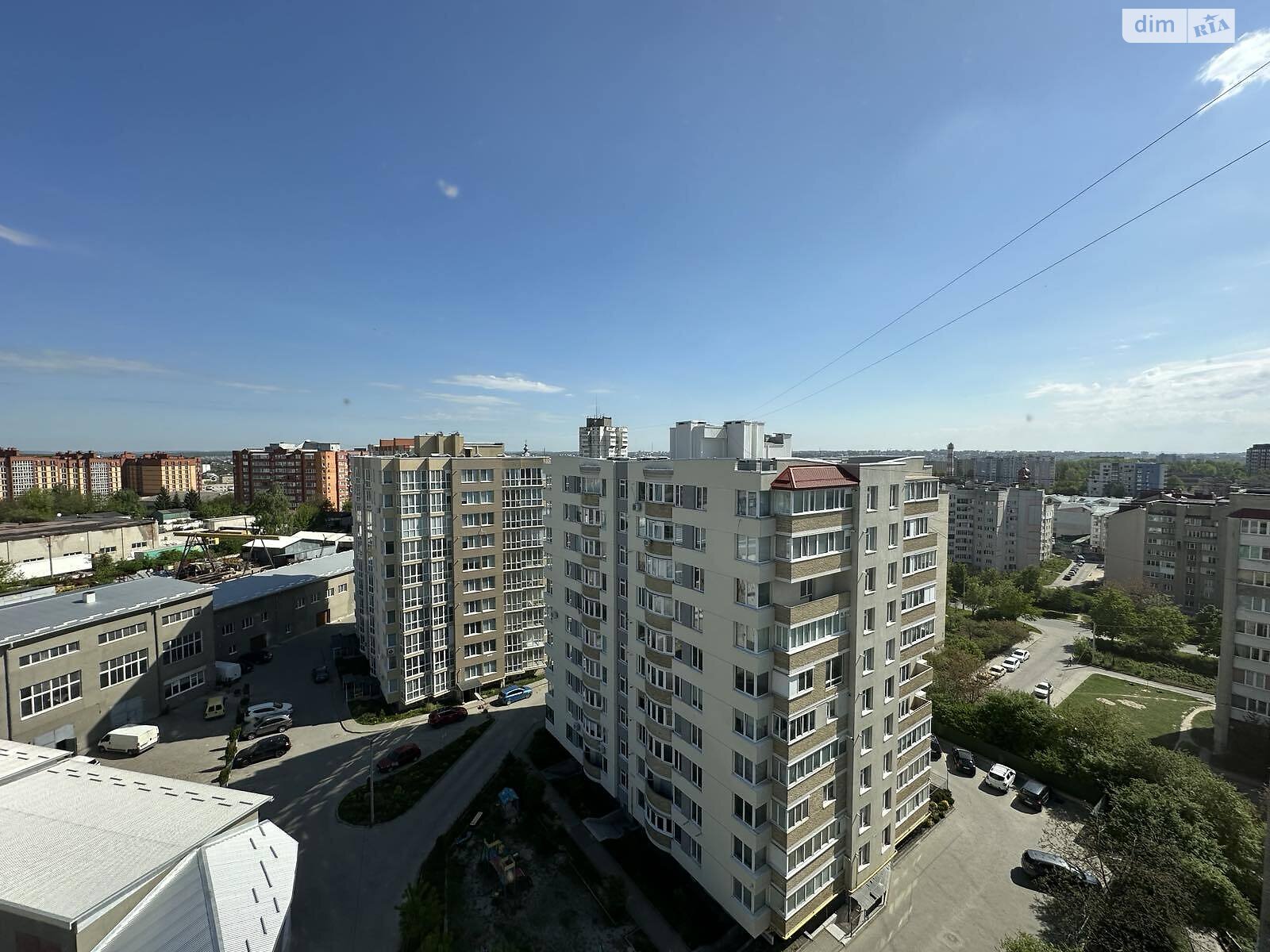 Продаж трикімнатної квартири в Тернополі, на вул. Тролейбусна, район Дружба фото 1 Продаж трикімнатної квартири в Тернополі, на вул. Тролейбусна, район Дружба фото 1
