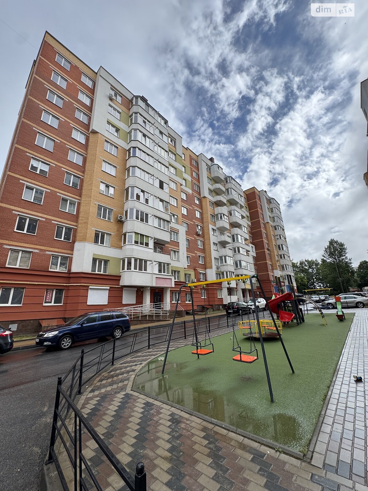 Продаж трикімнатної квартири в Тернополі, на вул. Тролейбусна, район Дружба фото 1 Продаж трикімнатної квартири в Тернополі, на вул. Тролейбусна, район Дружба фото 1