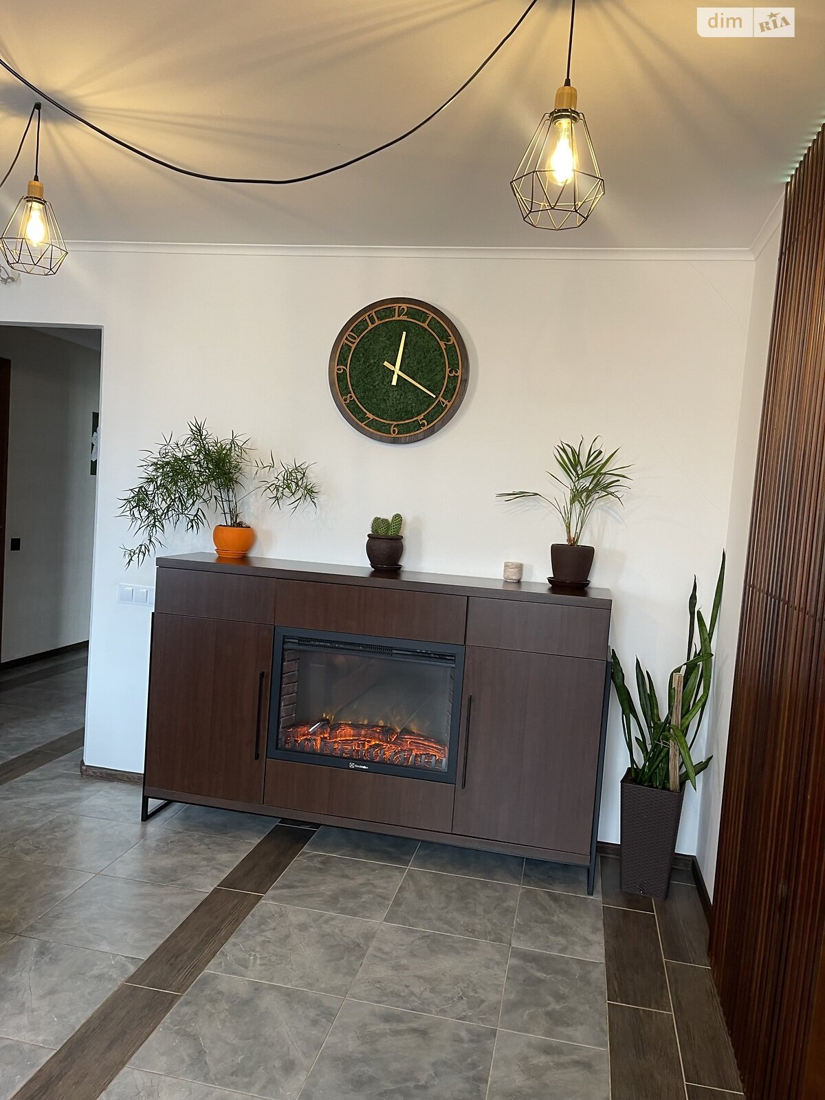 Продажа трехкомнатной квартиры в Тернополе, на ул. Троллейбусная 3Б, район Дружба фото 1 Продажа трехкомнатной квартиры в Тернополе, на ул. Троллейбусная 3Б, район Дружба фото 1