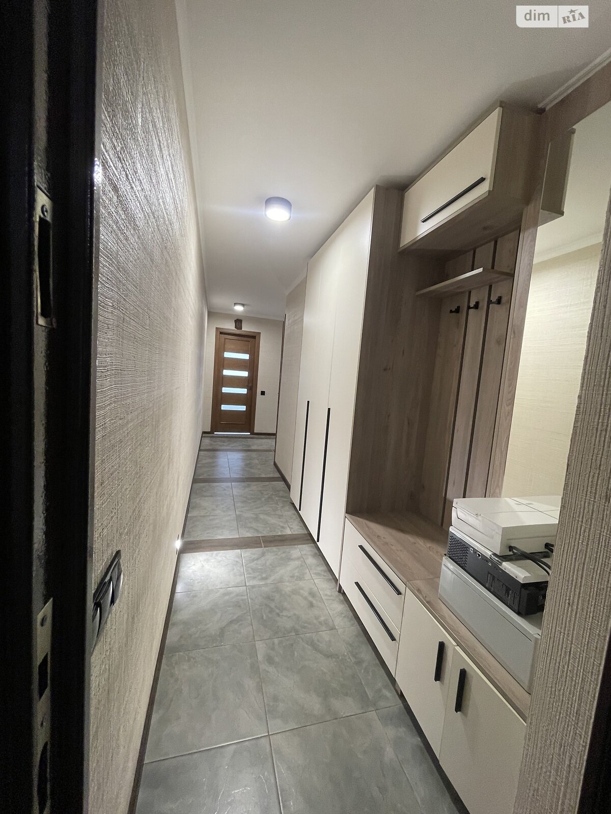 Продажа трехкомнатной квартиры в Тернополе, на ул. Троллейбусная 3Б, район Дружба фото 1 Продажа трехкомнатной квартиры в Тернополе, на ул. Троллейбусная 3Б, район Дружба фото 1