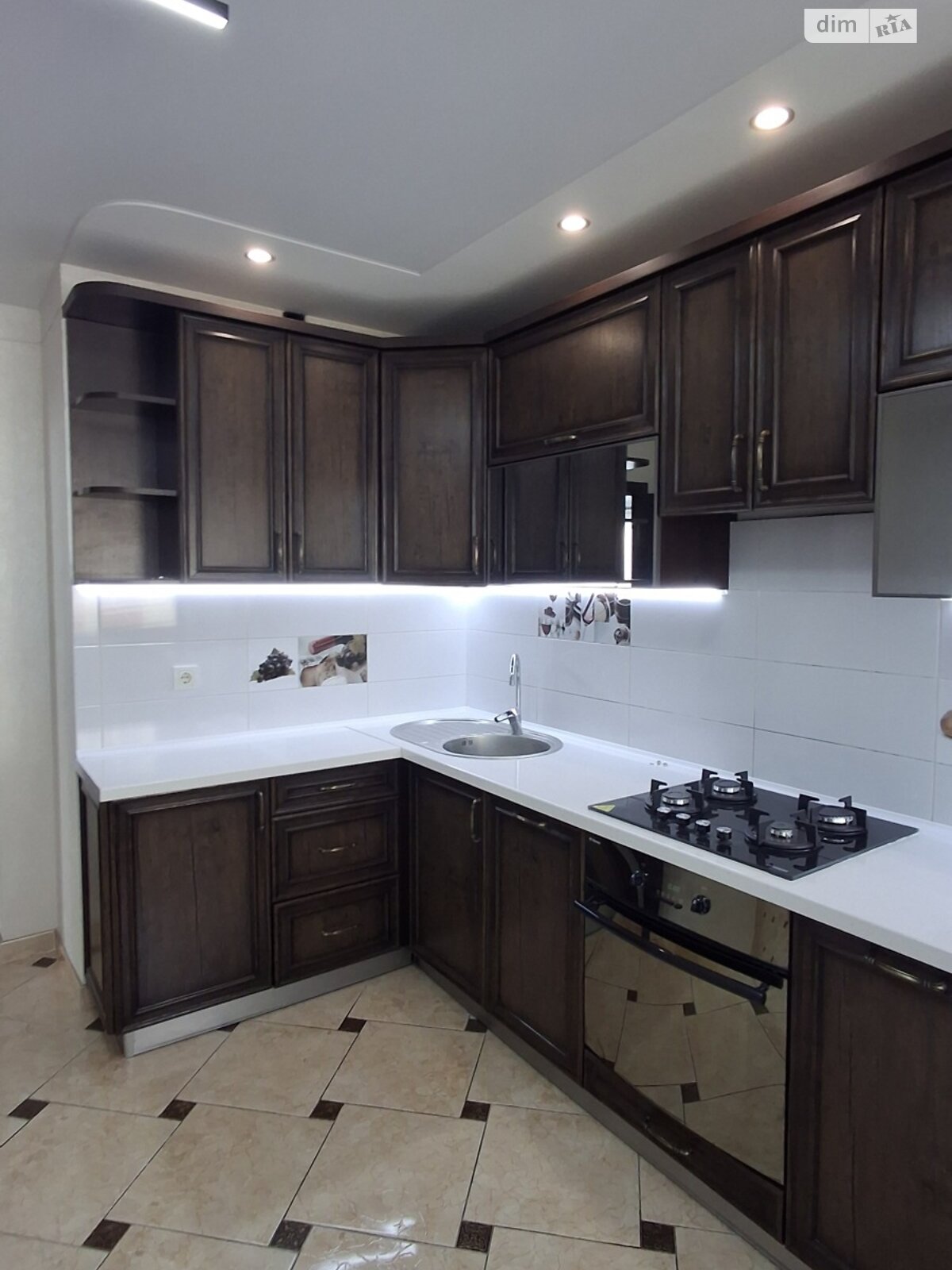 Продажа трехкомнатной квартиры в Тернополе, на ул. Троллейбусная, район Дружба фото 1